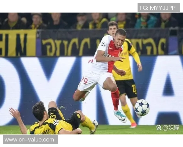 顶级足球巨星退役引发全球球迷热议未来发展成焦点