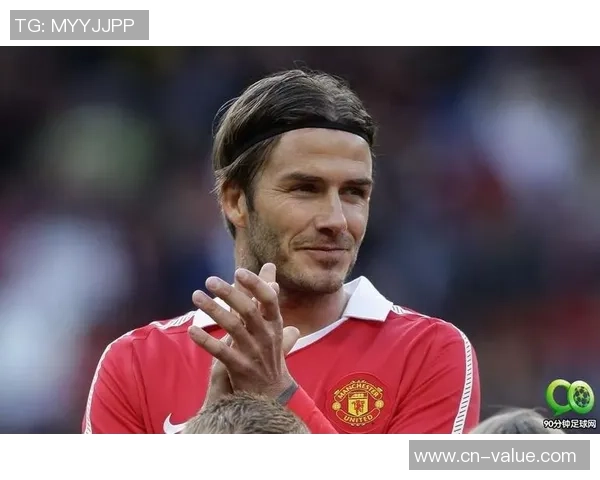 黑笔足球：球星背后的创意与坚持 重新定义足球艺术之路